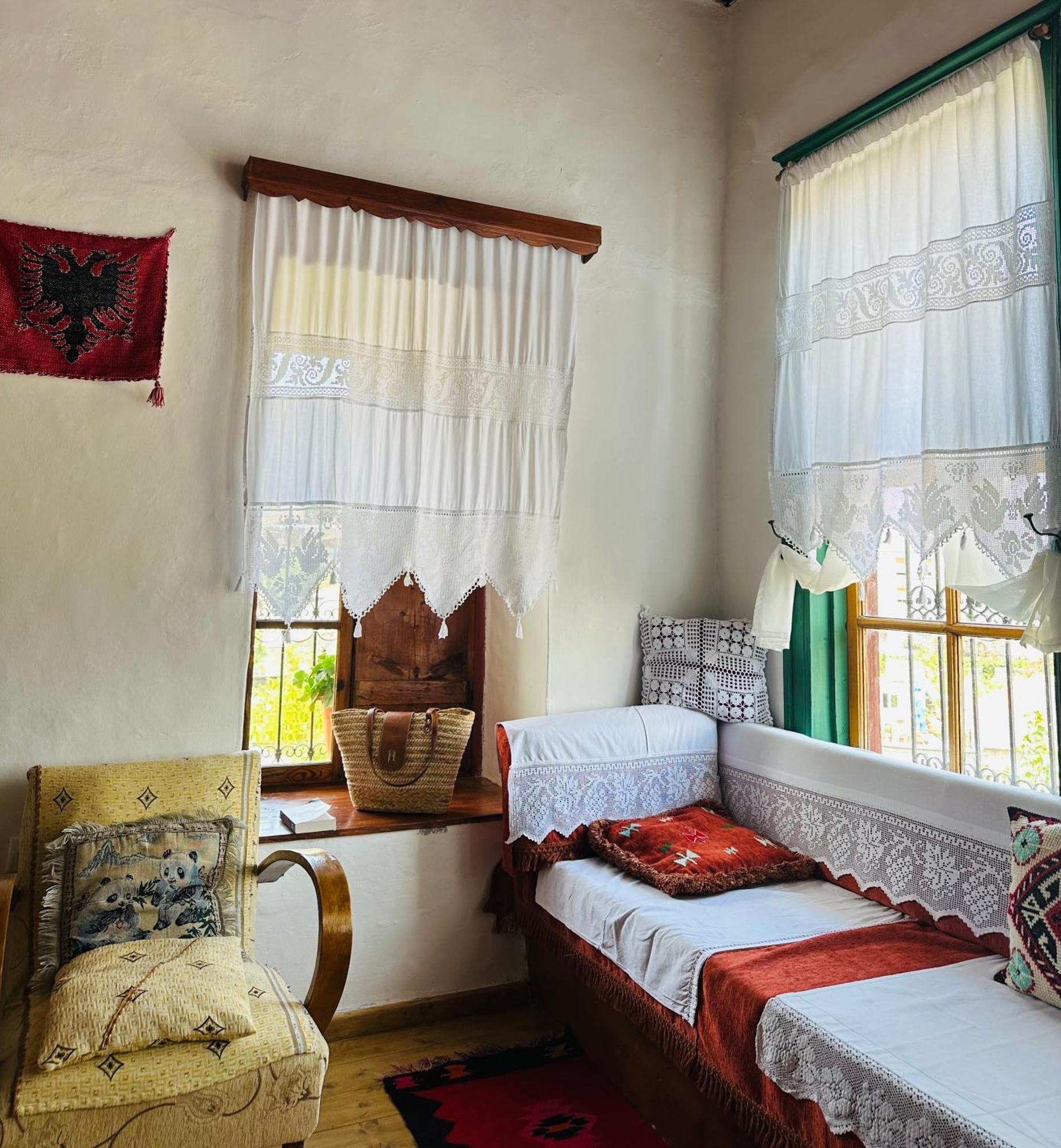 Guesthouse 1805 Gjirokastra Kültér fotó